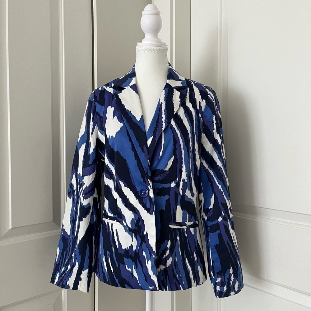 Chico’s Animal Print Blazer – Blue Purple Structured Statement Jacket, US Small - Picture 3 of 16